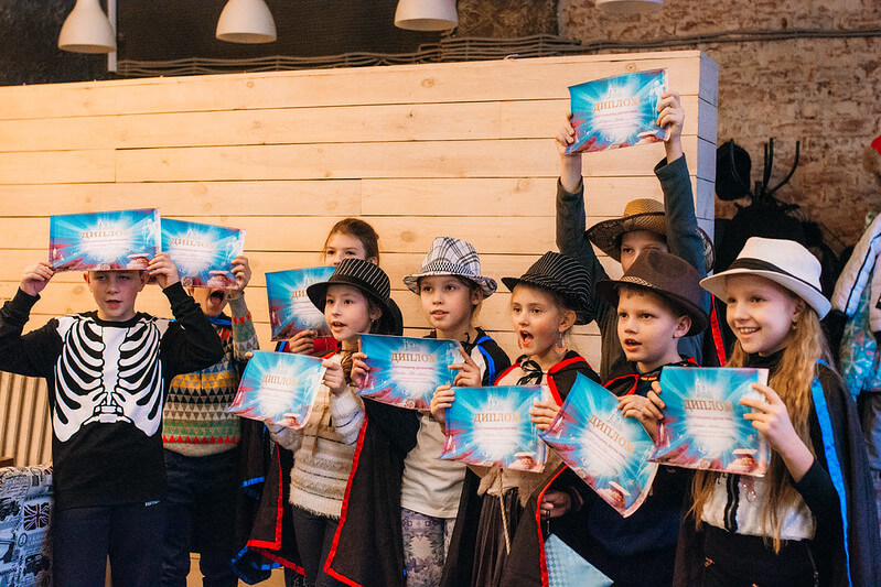 Как отметить Новый год классом — идеи для младших школьников в Красноярске