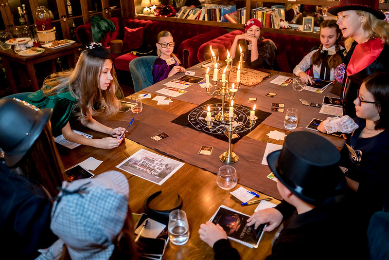 Как отметить 8 Марта в школе: праздничное украшение класса в Krasnoyarsk