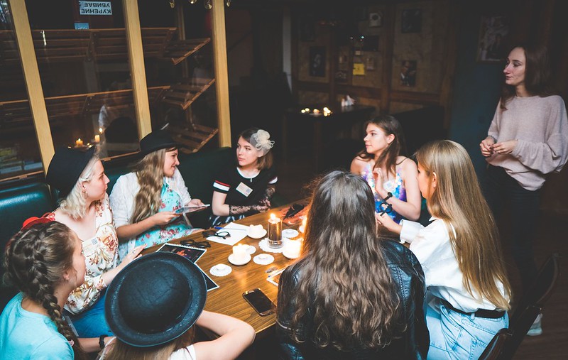 Выездные квесты на Международный женский день: интерактивное мероприятие в школе Krasnoyarsk.