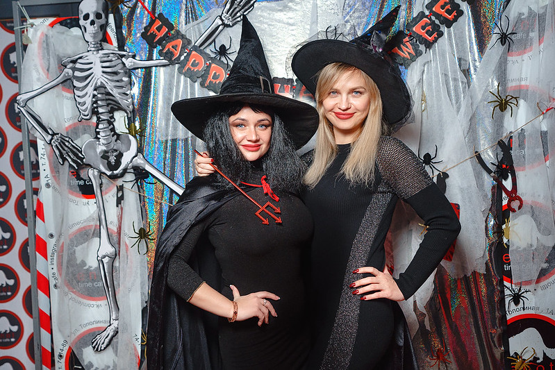 Декор и эко-атмосфера Хэллоуина 2025 в Krasnoyarsk