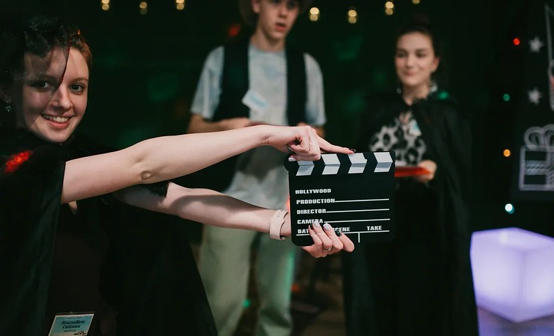 Городские огни и праздничное настроение в Krasnoyarsk